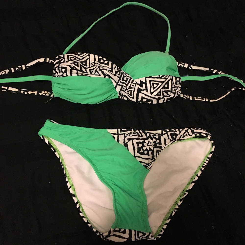 2 piece bandeau swimsuit